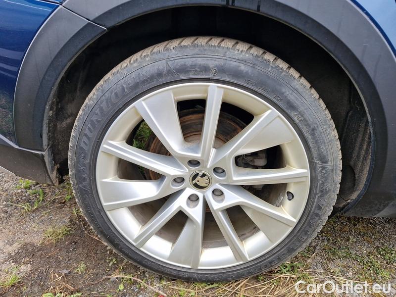  Skoda  Superb  Combi (3T5)(2010) Su.c.2.0TDI 147 Scout 4x4 Aut #17