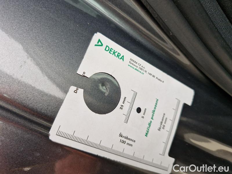  Skoda  Octavia  Lim. (NX3)(2020) Oct.Combi 2.0TDI 85 Style #9