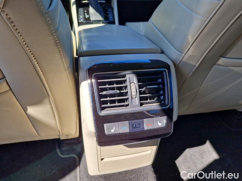  Skoda  Superb  Combi (3V5)(2015) Sup.C.FL2.0TDI 110 L&K AT #10