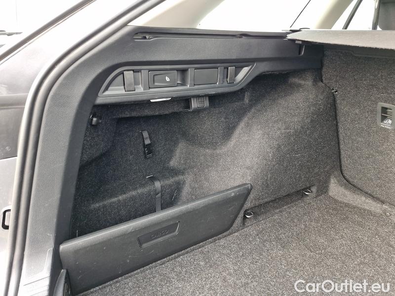  Skoda  Octavia  Lim. (NX3)(2020) Oct.Combi 2.0TDI 85 Style #18