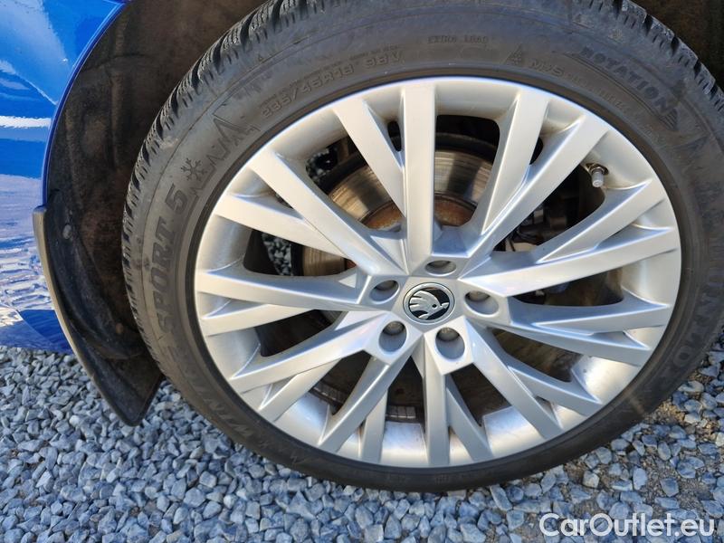  Skoda  Superb  Combi (3V5)(2015) Sup.C.FL2.0TDI 110 L&K AT #21