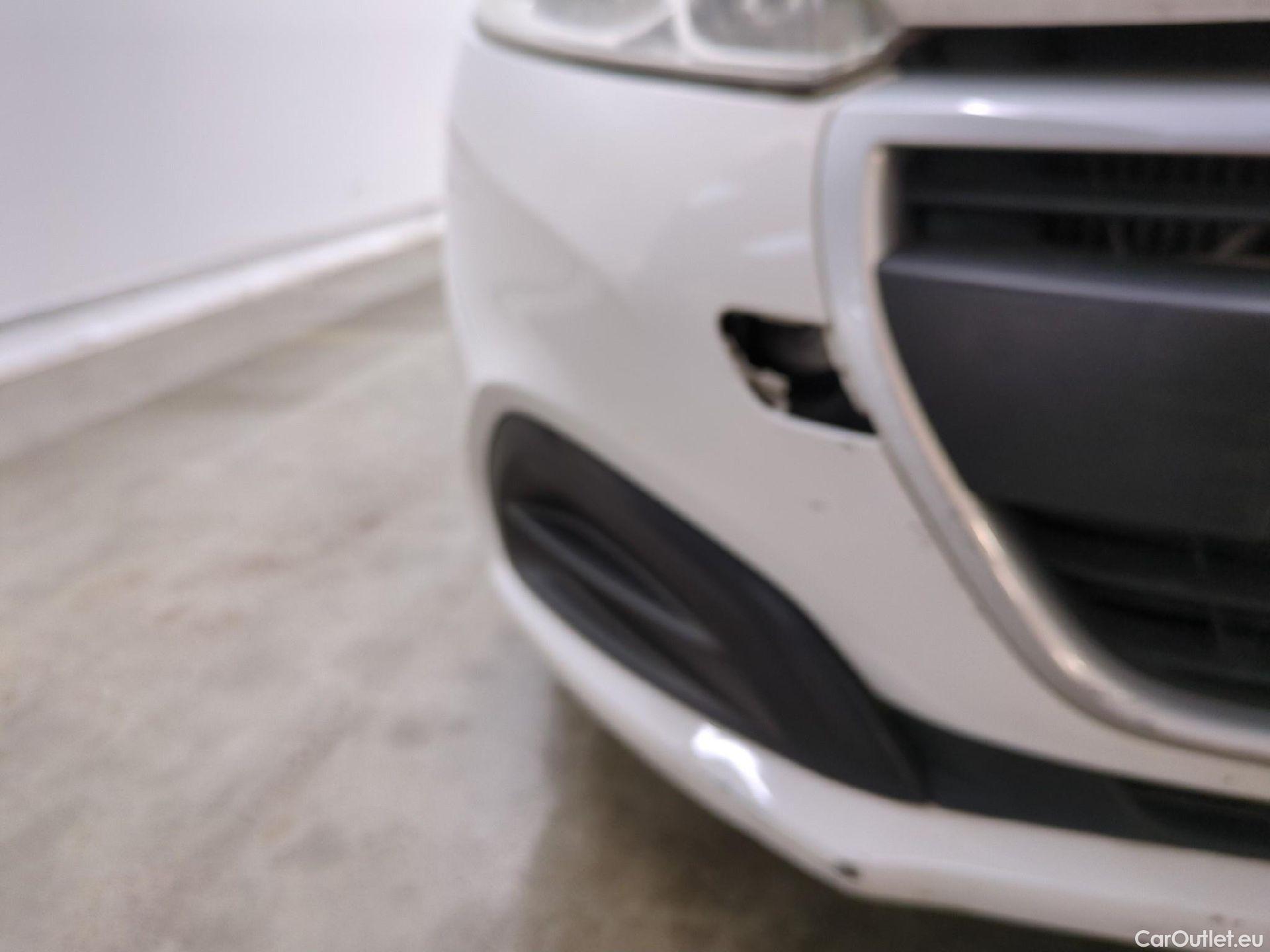  Peugeot  208  Affaire Premium 1.6 HDi 75CV BVM5 E6 #43