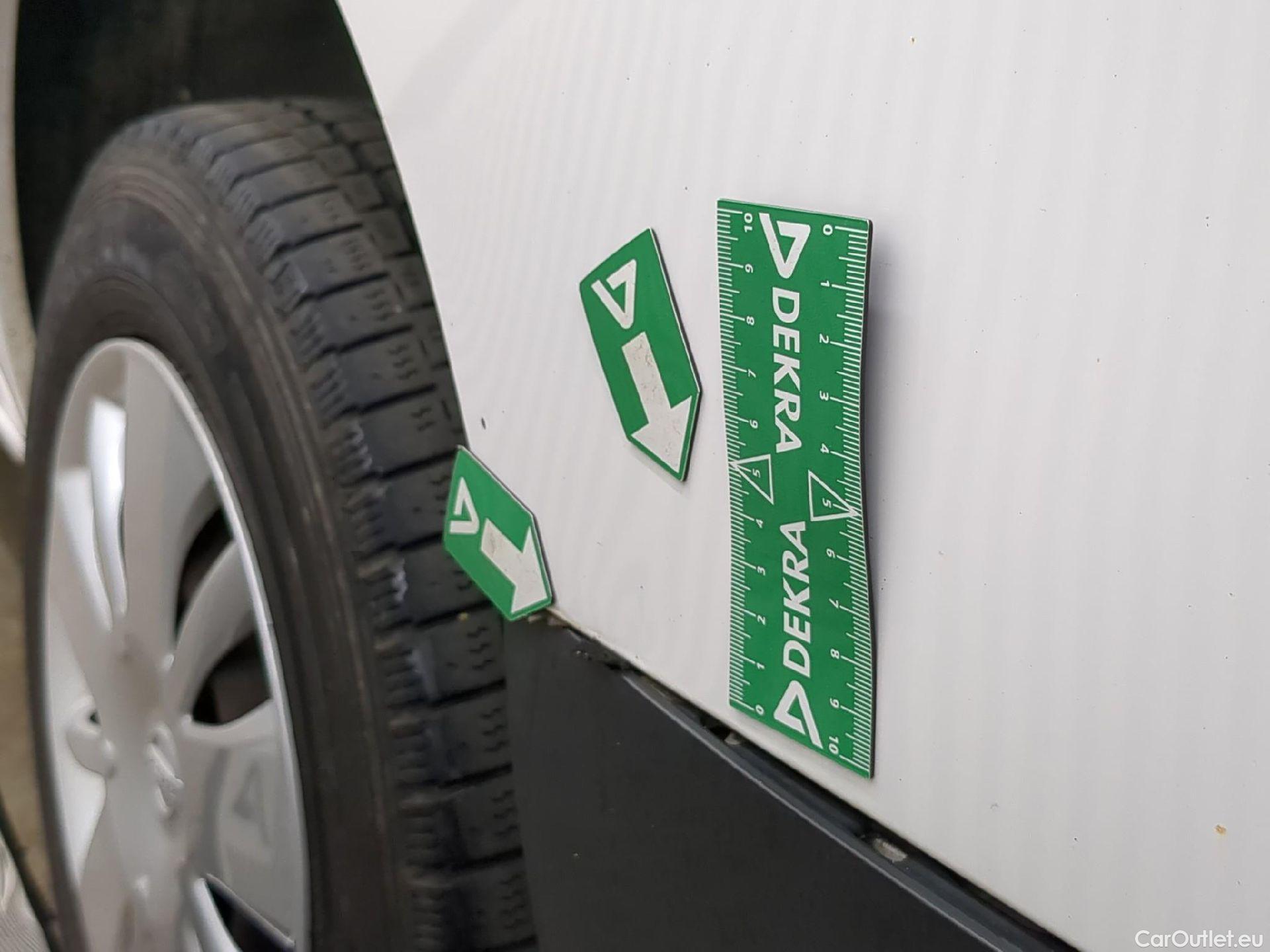  Nissan  NV200 NISSAN  VU 4p Fourgon 1,5L dCi 90ch Business #12