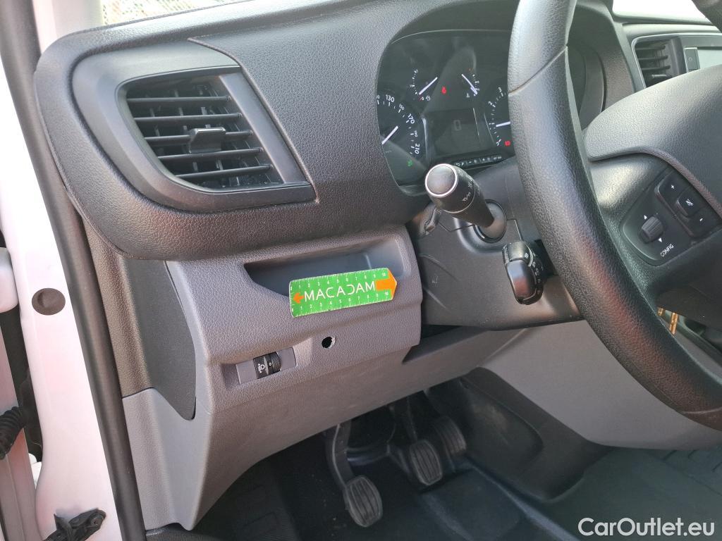  Opel  Vivaro OPEL  / 2019 / 4P / Fourgon tôlé 1.5 Diesel 120 L2 PACK BUSINESS #25