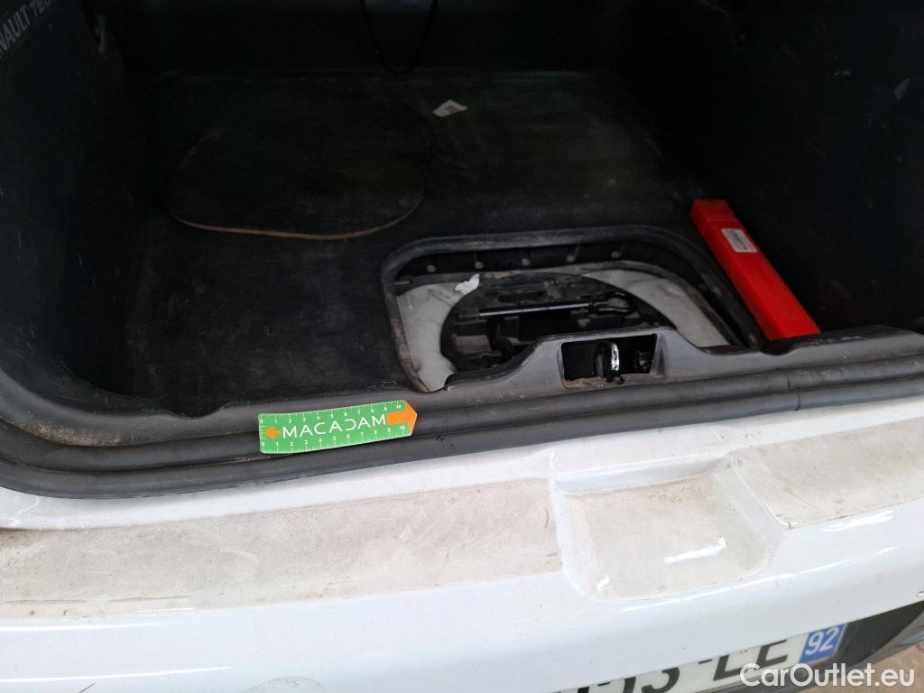  Renault  Clio  IV Business 1.5 dCi 90CV BVA6 E6 / TRANSFO VP/VF #89