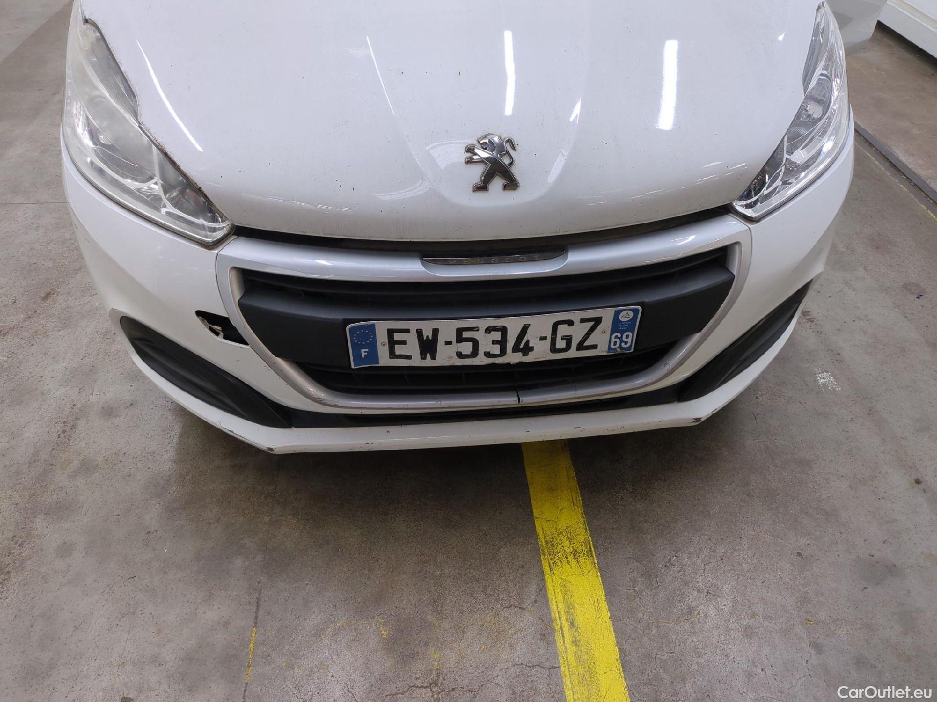  Peugeot  208  Affaire Premium 1.6 HDi 75CV BVM5 E6 #39