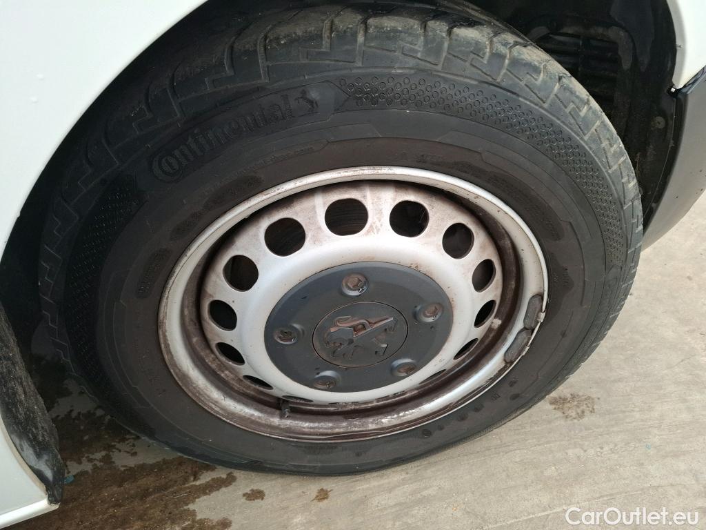  Peugeot  Expert  Fourgon Premium L1 1.6 HDi 95CV BVM5 E6 #36