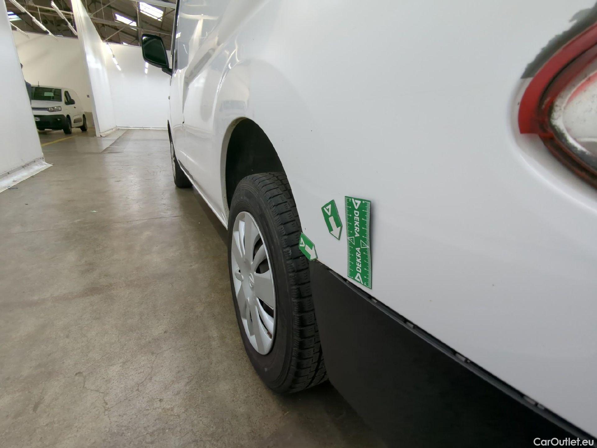  Nissan  NV200 NISSAN  VU 4p Fourgon 1,5L dCi 90ch Business #11