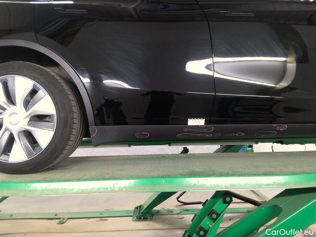  Tesla  Model Y  Long-Range AWD #9