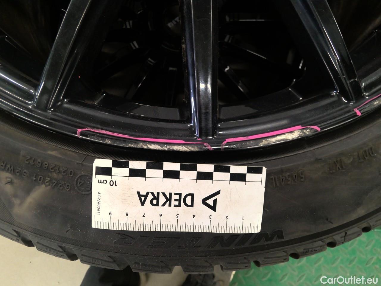  Tesla  Model Y  Long-Range AWD #5
