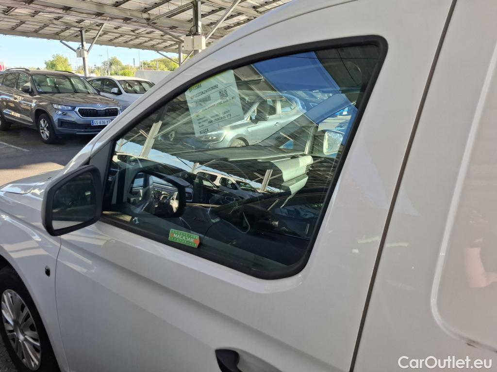  Volkswagen  Caddy VOLKSWAGEN  Cargo / 2020 / 4P / Fourgonnette 2.0 TDI 75ch Business #57