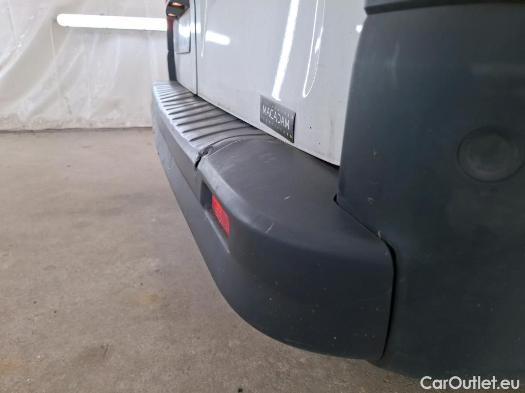  Renault  Trafic RENAULT  / 2021 / 4P / Fourgon tôlé FG GCF L1H1 2T8 Blue dCi 150 #4