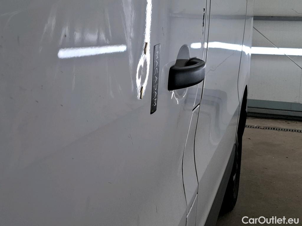  Renault  Trafic RENAULT  / 2021 / 4P / Fourgon tôlé FG GCF L1H1 2T8 Blue dCi 150 #19