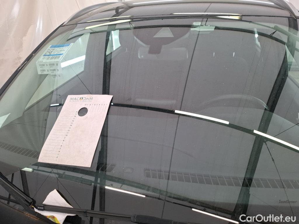  Ford  Kuga FORD  / 2019 / 5P / SUV 2.5 Dur 225 hybrid PHEV Pshift Titanium #5