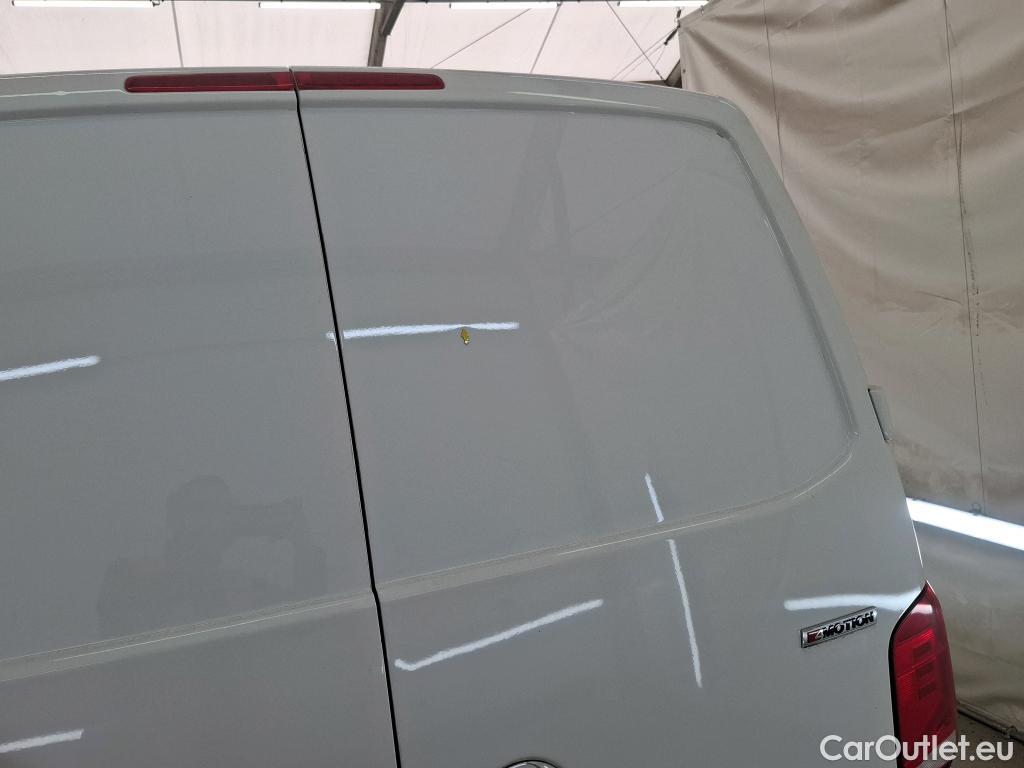  Volkswagen  Transporter VOLKSWAGEN  / 2019 / 4P / Fourgon tôlé 2.0 TDi 150 4MO L1H1 Business Line #27