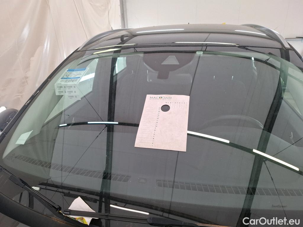  Ford  Kuga FORD  / 2019 / 5P / SUV 2.5 Dur 225 hybrid PHEV Pshift Titanium #3
