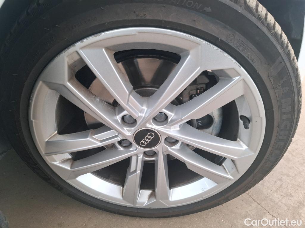  Audi  A3 AUDI  Sportback / 2020 / 5P / Berline 40 TFSI e 204 S Tronic Business Line #28
