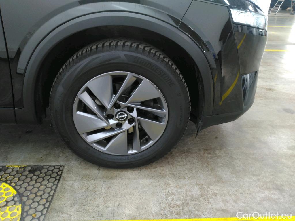  Nissan  Qashqai NISSAN  / 2021 / 5P / Crossover 1.3 MHEV 158ch Xtronic Business Edition CD LOT700 #1