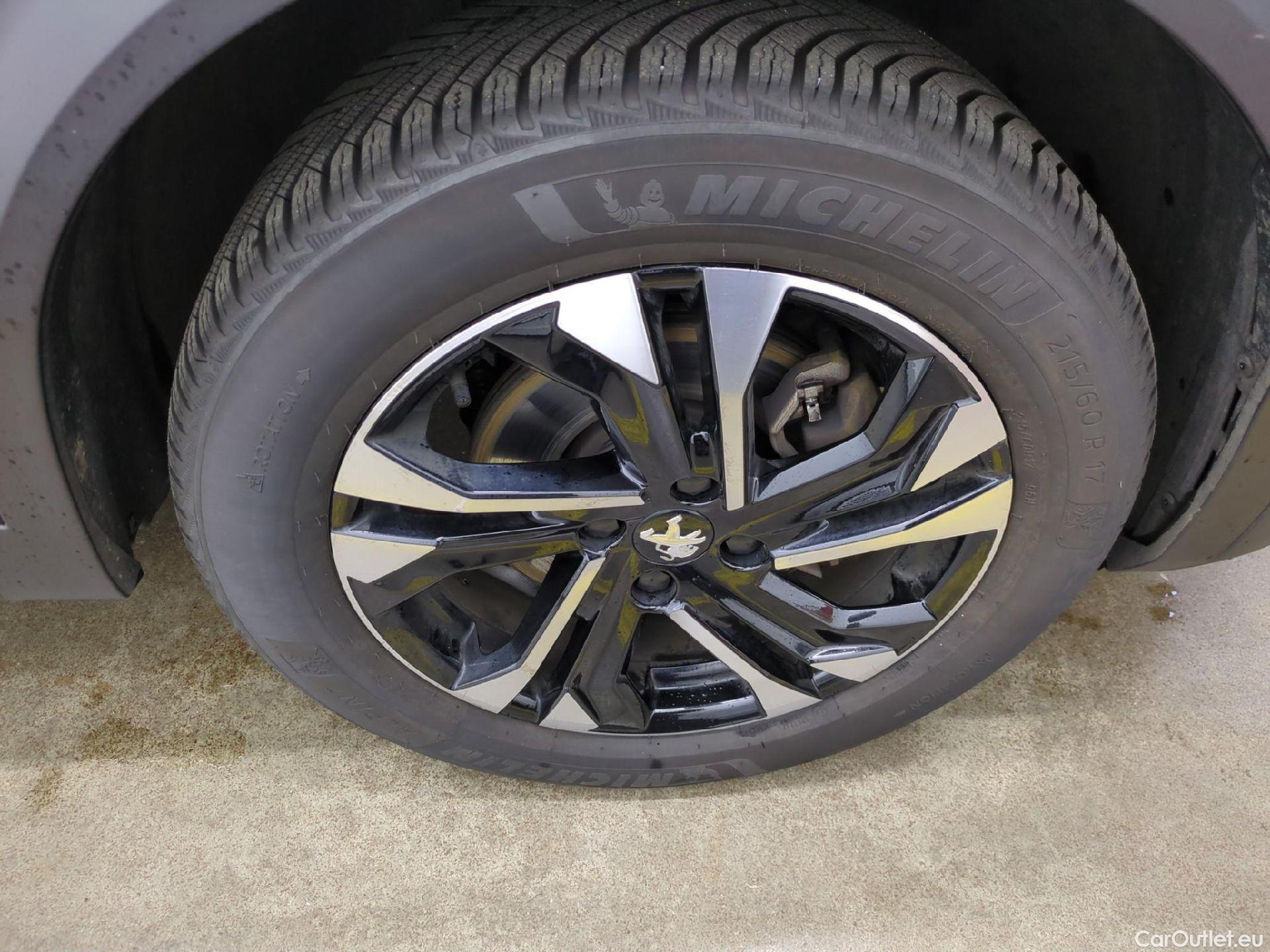  Peugeot  2008  Allure 1.5 HDi 130CV BVA8 E6d #8