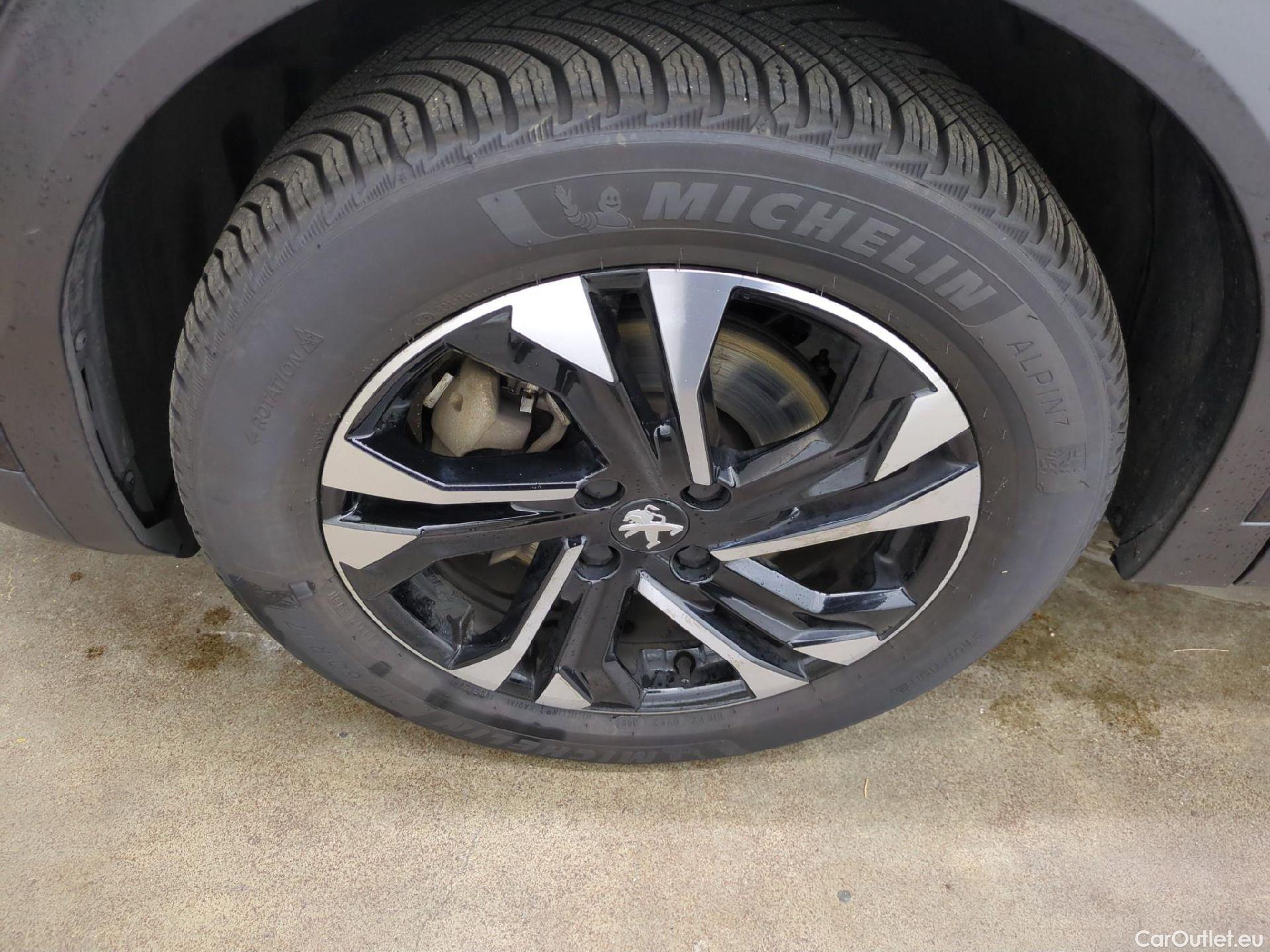  Peugeot  2008  Allure 1.5 HDi 130CV BVA8 E6d #11