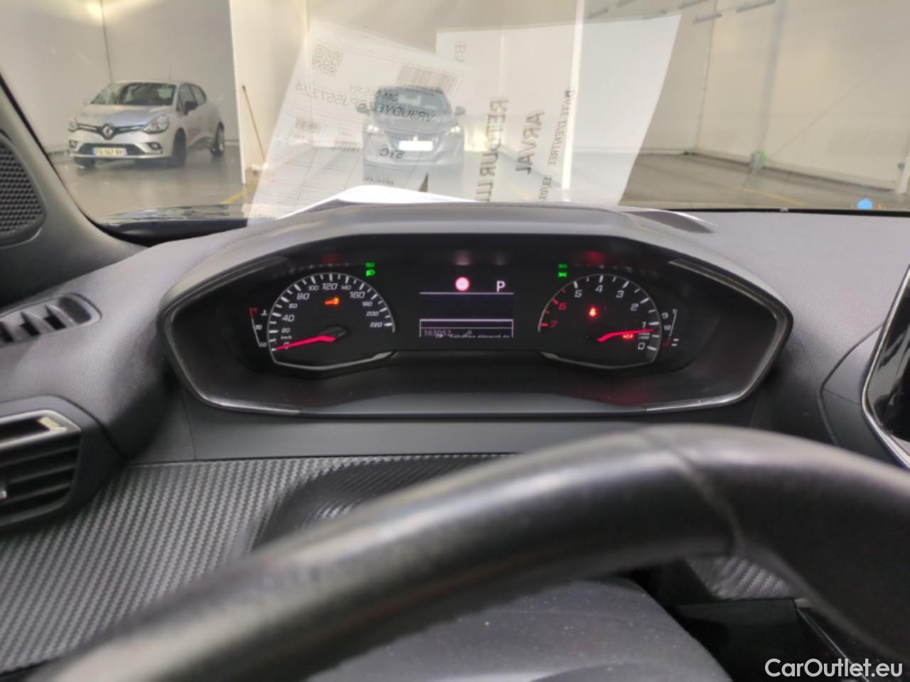 Peugeot  2008  Allure 1.5 HDi 130CV BVA8 E6d #5
