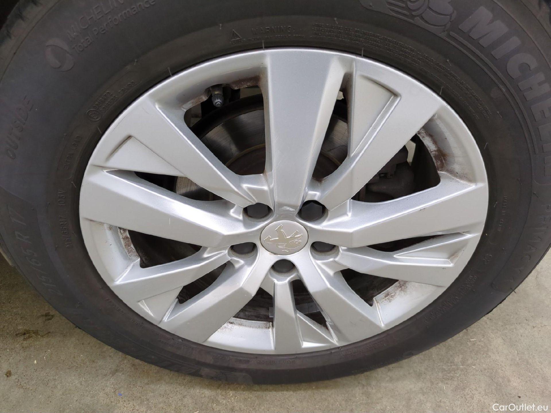  Peugeot  3008  Active Business 1.5 HDi 130CV BVA8 E6d #16