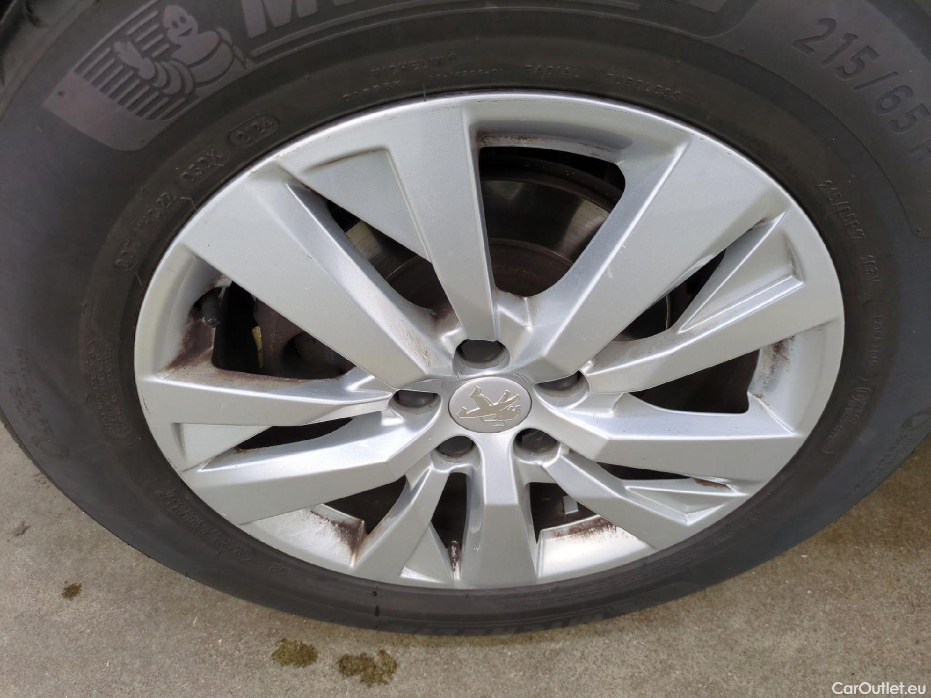  Peugeot  3008  Active Business 1.5 HDi 130CV BVA8 E6d #18