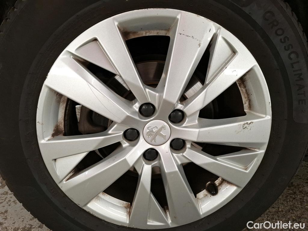  Peugeot  3008  Active Pack 1.5 HDi 130CV BVM6 E6d #42
