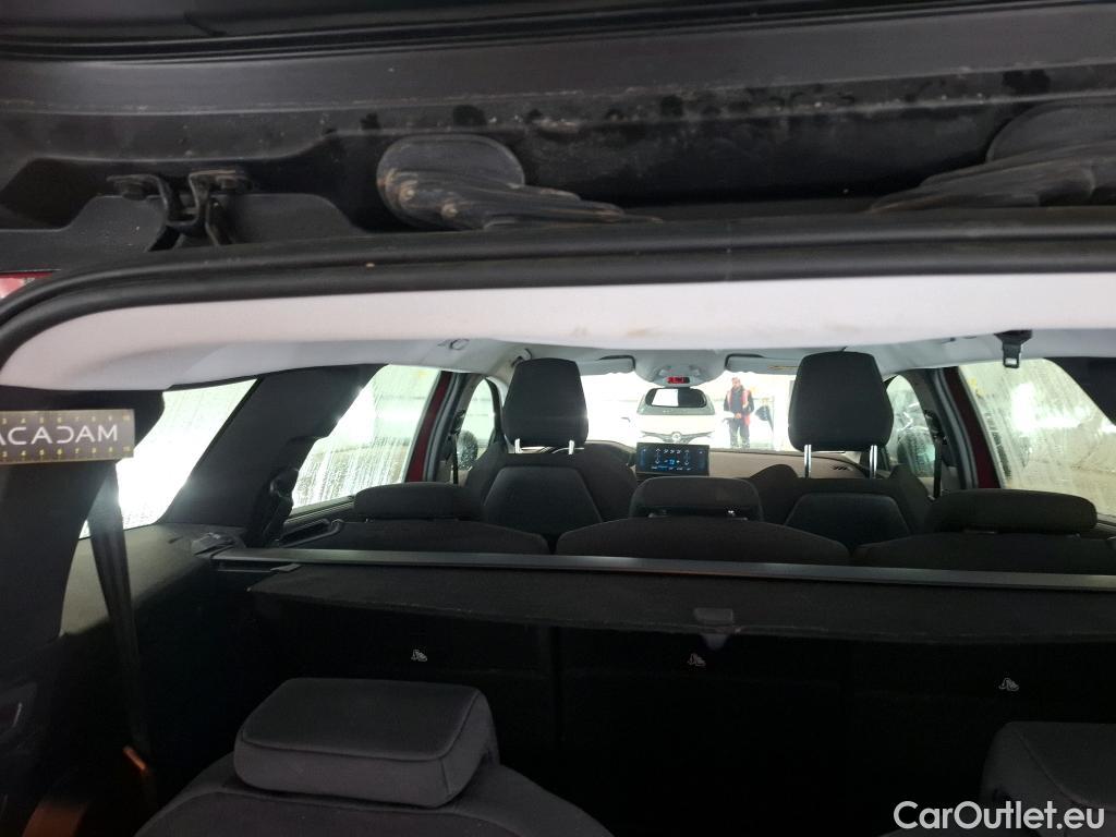  Peugeot  5008  Active Pack 1.5 HDi 130CV BVA8 7 Sieges E6d #1