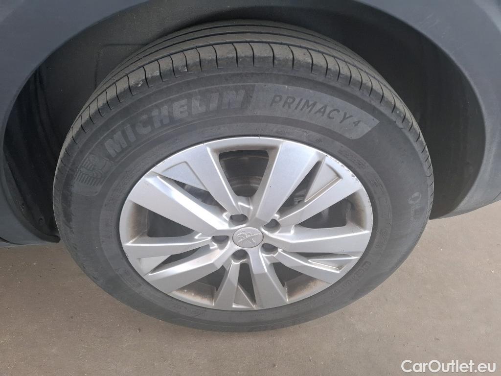  Peugeot  5008  Active Business 1.5 HDi 130CV BVA8 E6d #1
