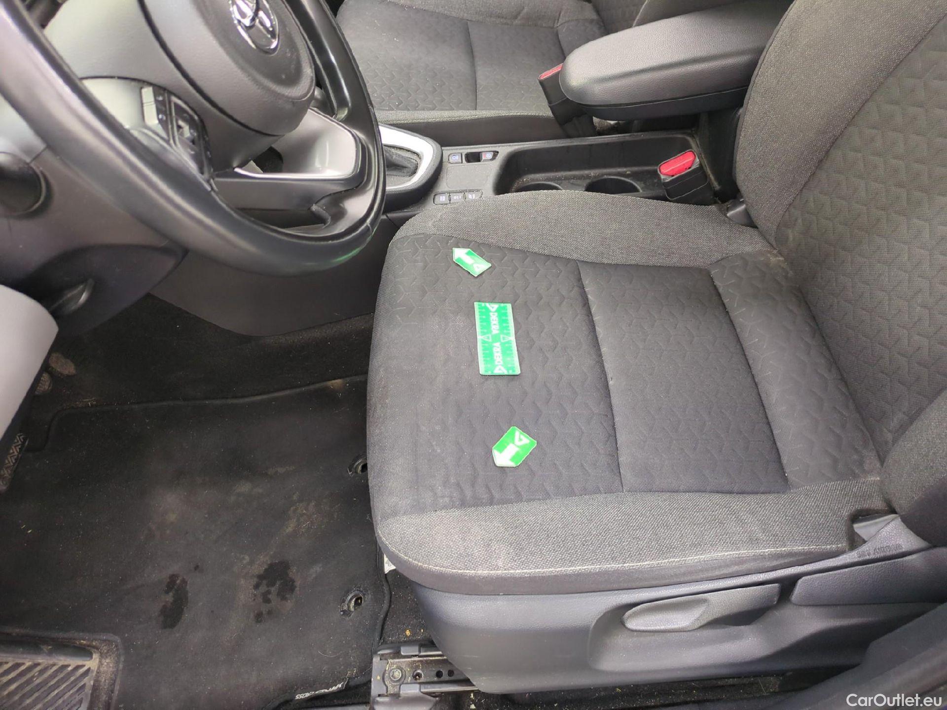  Toyota  Yaris Cross TOYOTA  Hybride / 2021 / 5P / SUV 1.5 HYBRID 116H DYNAMIC BUSINESS BEYOND #2