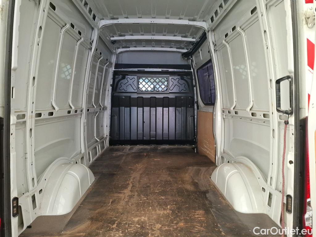  Iveco  Daily IVECO  / 2014 / 4P / Fourgon tôlé 3.0 35S14NA8 V11 H2 3520 B POWER / GNV #34