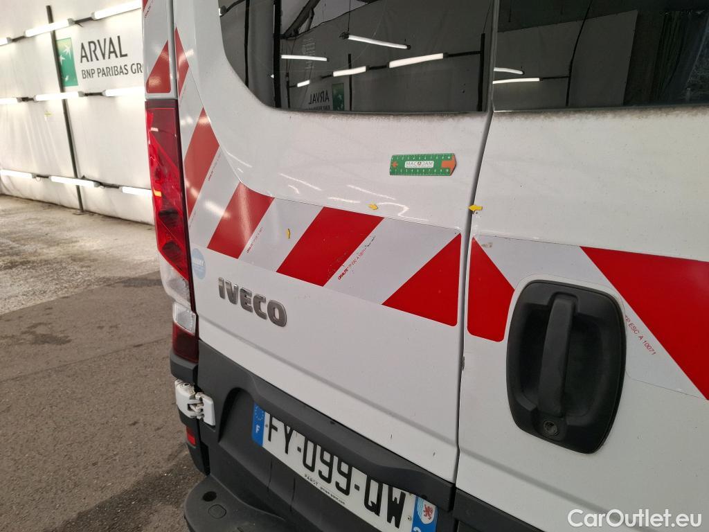  Iveco  Daily IVECO  / 2014 / 4P / Fourgon tôlé 3.0 35S14NA8 V11 H2 3520 B POWER / GNV #14