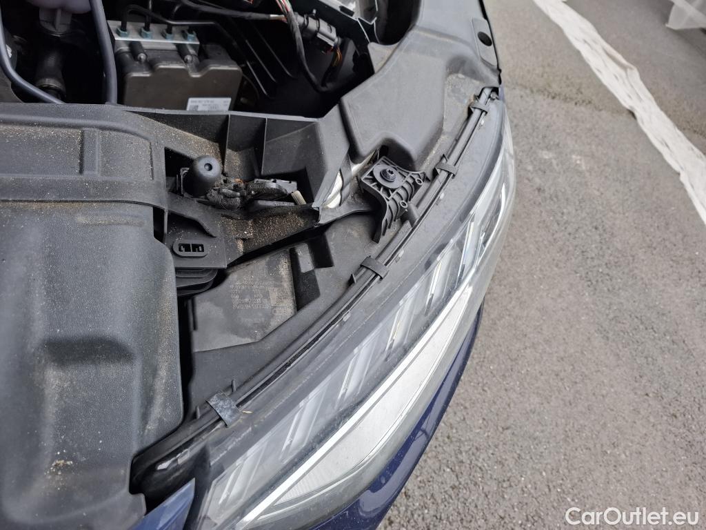  Audi  A4  Avant 30 TDI Business Line 2.0 TDI 135CV BVA7 E6d #106