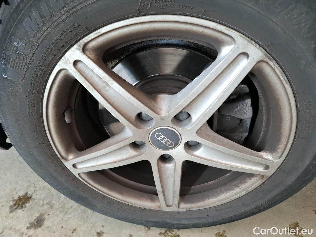  Audi  A4  Avant 30 TDI Business Line 2.0 TDI 135CV BVA7 E6d #69