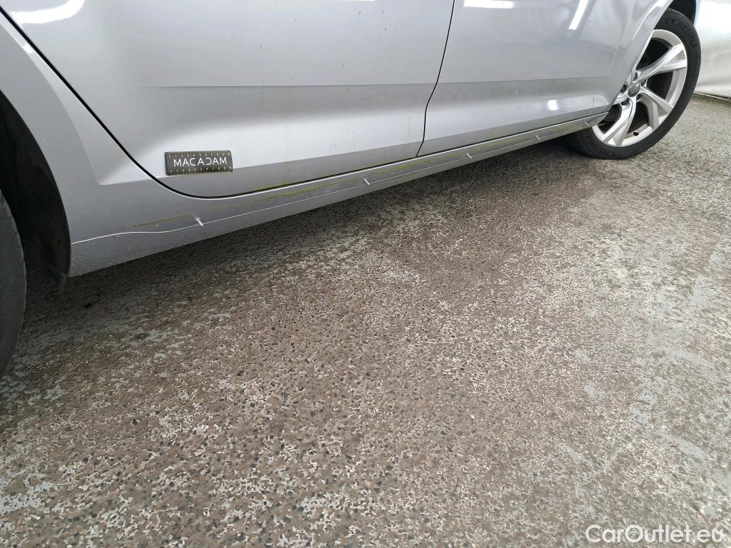  Audi  A4  Avant s line 2.0 TDI 150CV BVA7 E6 #9