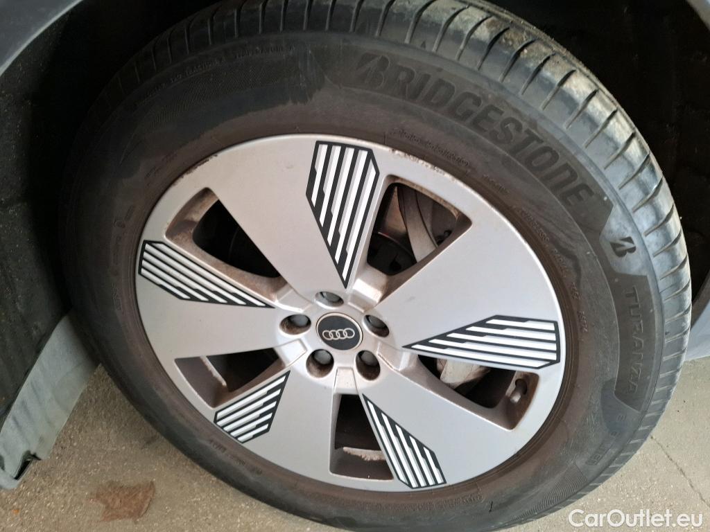  Audi  E-TRON  50 quattro 71kWh BVA #29