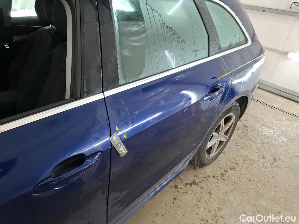  Audi  A4  Avant 30 TDI Business Line 2.0 TDI 135CV BVA7 E6d #96