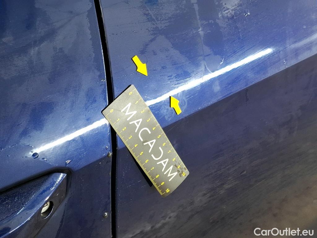  Audi  A4  Avant 30 TDI Business Line 2.0 TDI 135CV BVA7 E6d #97