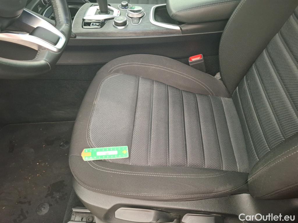  Alfa Romeo   STELVIO Stelvio Super Q4 2.2 JTDM 190CV BVA8 E6d #19