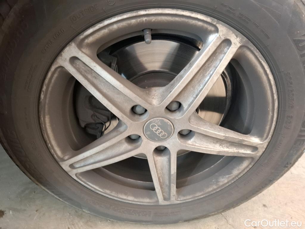  Audi  A4  Avant 30 TDI Business Line 2.0 TDI 135CV BVA7 E6d #72