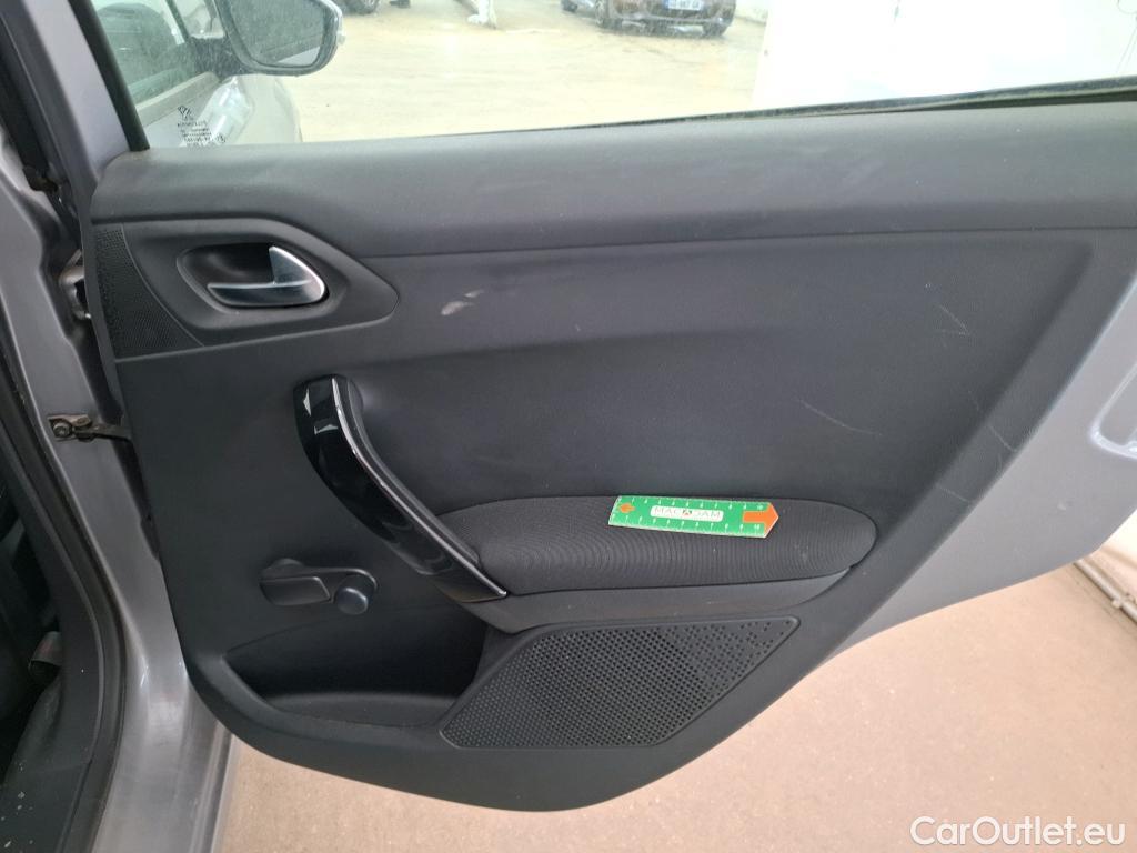  Peugeot  208  Affaire Premium Pack 1.5 HDi 100CV BVM5 E6dT #17