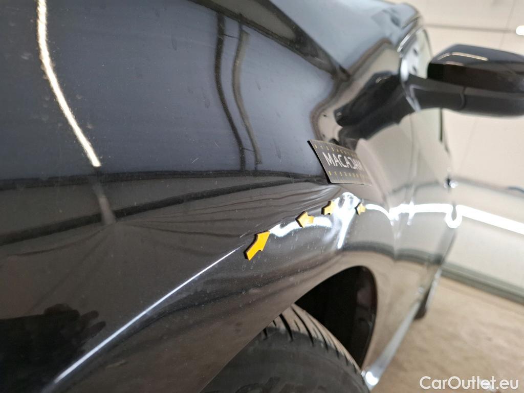  Toyota  Yaris TOYOTA  Hybride / 2019 / 5P / Berline Hybride 116h Dynamic Business Stage Acad #67