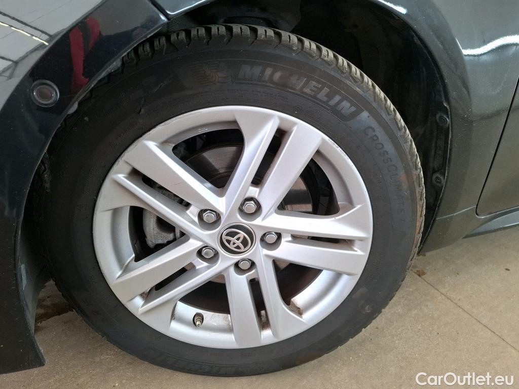  Toyota  Corolla TOYOTA  / 2018 / 5P / Berline Hybride 122h Dynamic Business Stage Acad #17