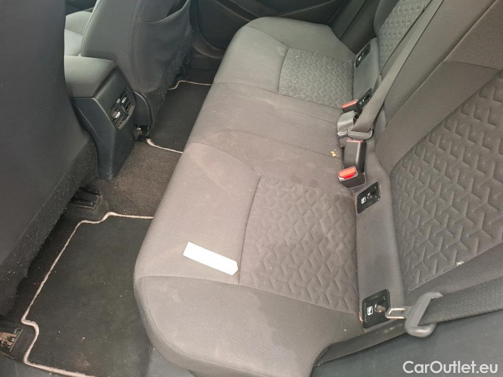  Toyota  Corolla TOYOTA  Touring Sports / 2018 / 5P / Break Hybride 122h Dynamic Business Stage Acad #45