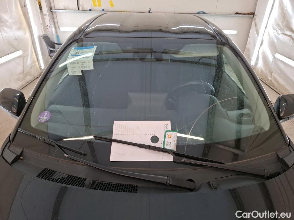  Toyota  Yaris TOYOTA  Hybride / 2019 / 5P / Berline Hybride 116h Dynamic Business Stage Acad #2