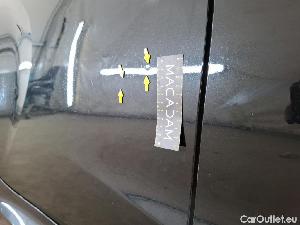  Toyota  Yaris TOYOTA  Hybride / 2019 / 5P / Berline Hybride 116h Dynamic Business Stage Acad #40