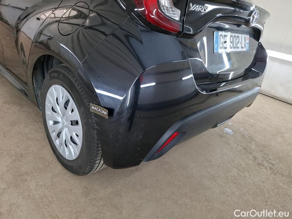  Toyota  Yaris TOYOTA  Hybride / 2019 / 5P / Berline Hybride 116h Dynamic Business Stage Acad #52