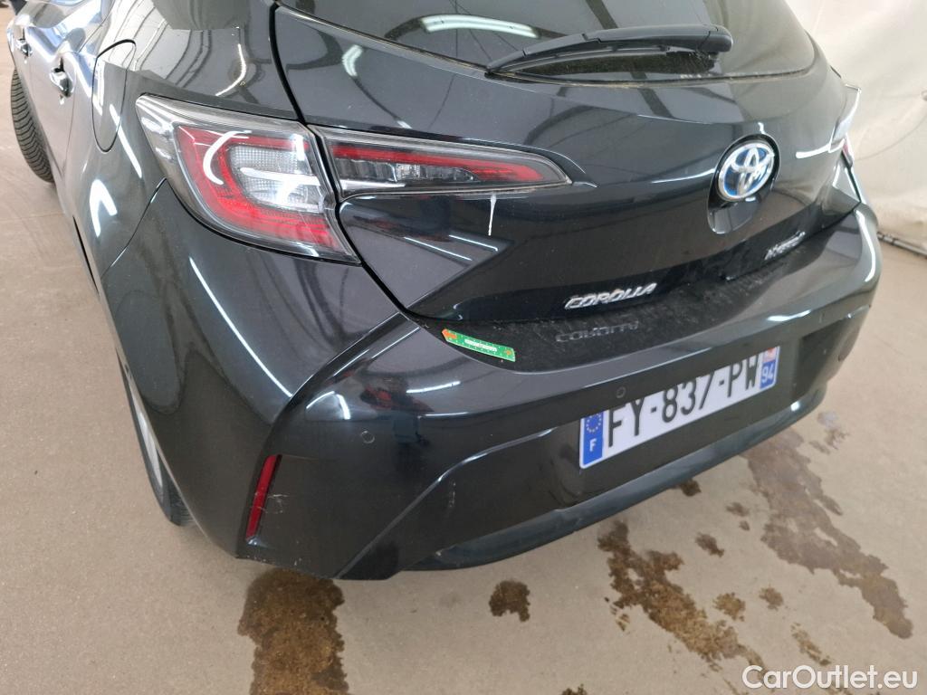  Toyota  Corolla TOYOTA  / 2018 / 5P / Berline Hybride 122h Dynamic Business Stage Acad #37