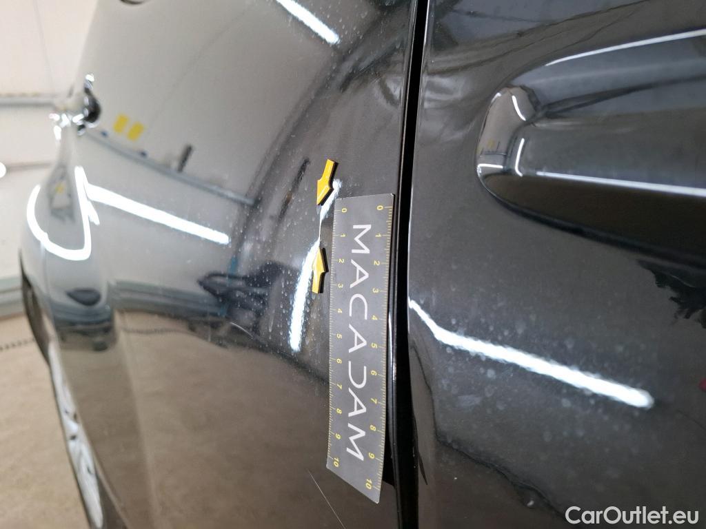  Toyota  Yaris TOYOTA  Hybride / 2019 / 5P / Berline Hybride 116h Dynamic Business Stage Acad #46